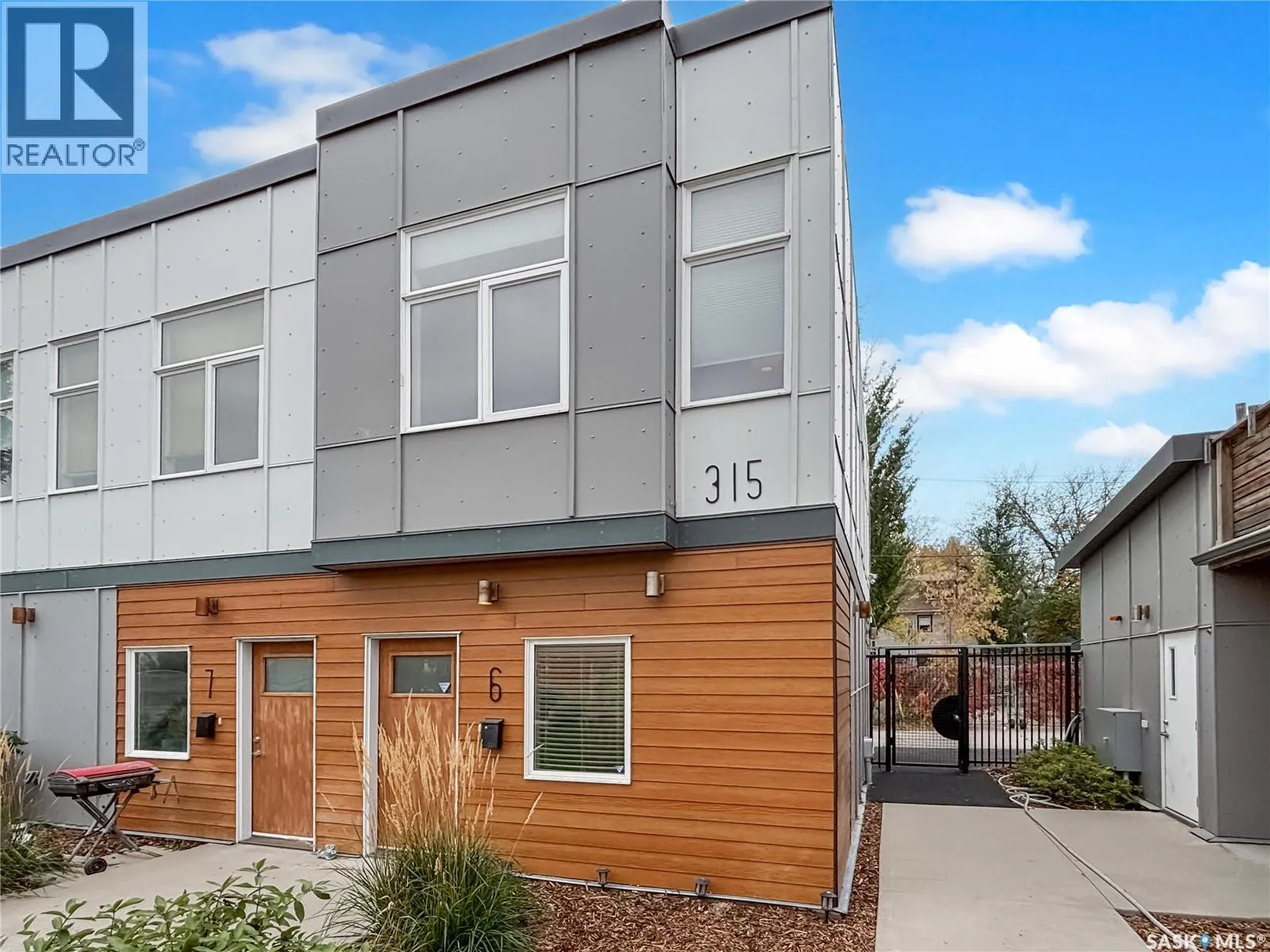 Row / Townhouse for rent: 6 315 D Avenue S, Saskatoon, Saskatchewan S7M 1R2