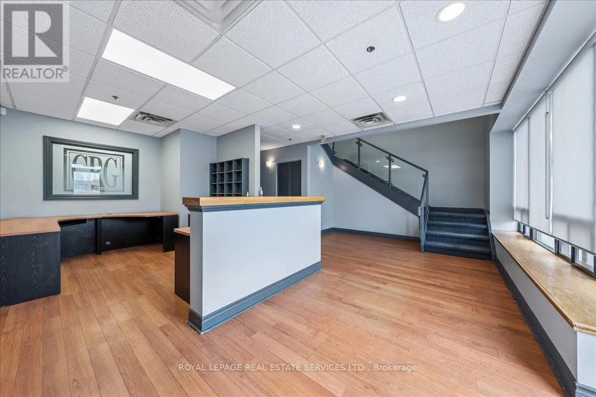 Offices for rent: 6 - 355 Harry Walker Parkway, Newmarket, Ontario L3Y 8V6