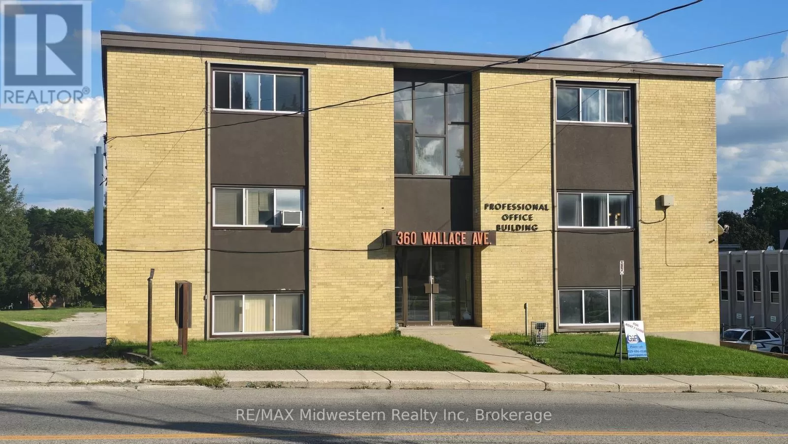 Offices for rent: 6 - 360 Wallace Avenue N, North Perth, Ontario N4W 1L4