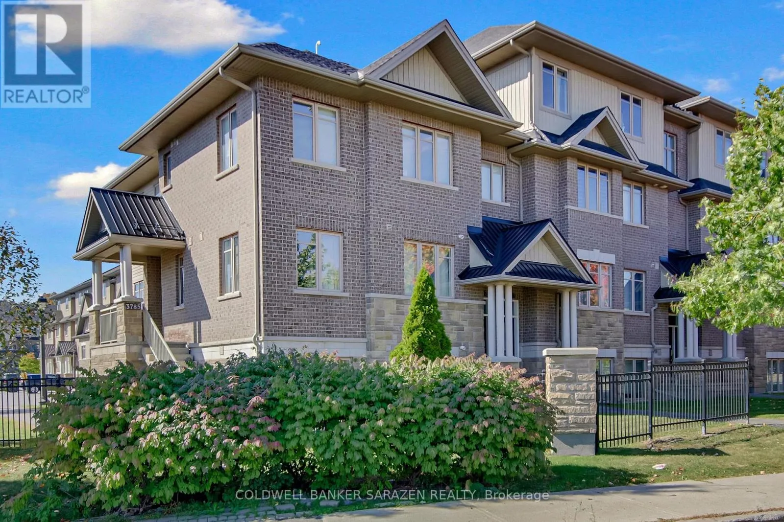 Apartment for rent: 6 - 3785 Canyon Walk Drive, Ottawa, Ontario K1V 2M4