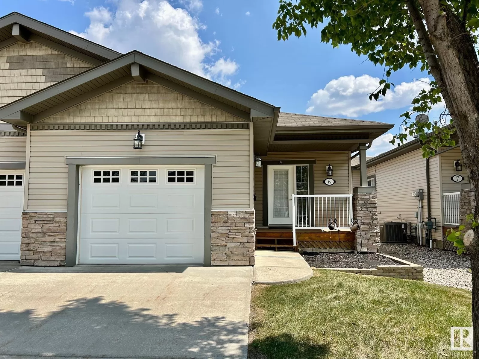 Duplex for rent: #6 5021 34 Av, Camrose, Alberta T5V 5G2