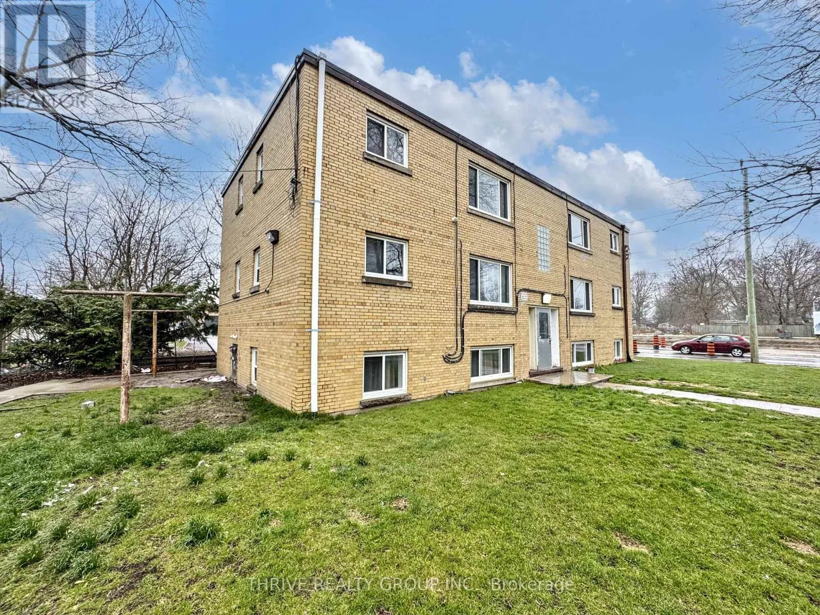 Other for rent: 6 - 57 Wellington Road, London South, Ontario N6C 4M7