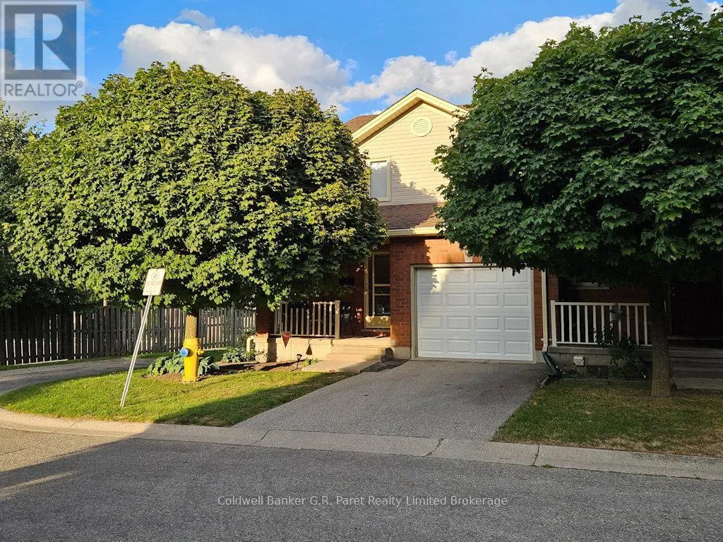 Row / Townhouse for rent: 6 - 622 Wharncliffe Rd. South Road, London South, Ontario N6J 2N4