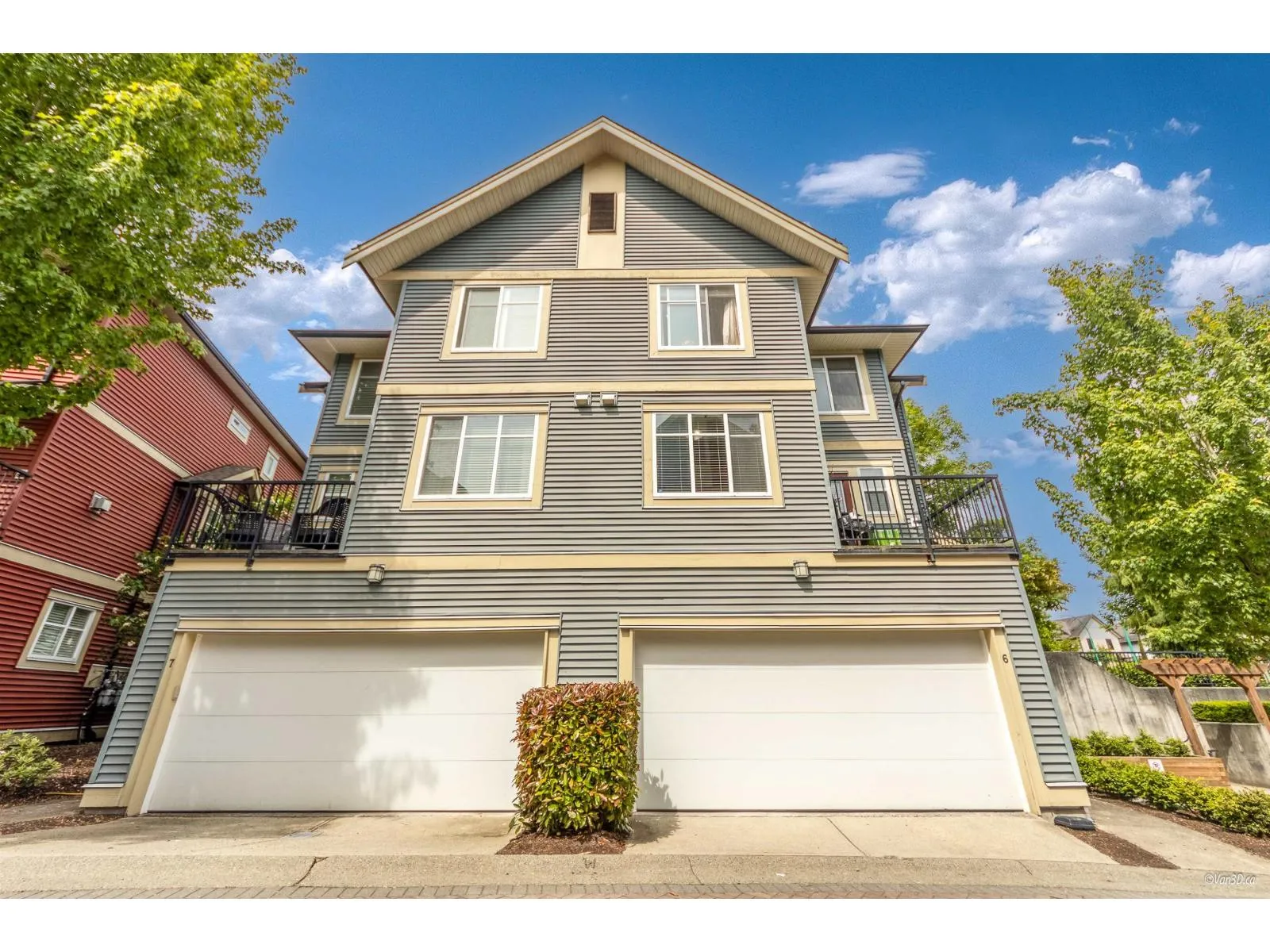 Row / Townhouse for rent: 6 6635 192 Street, Surrey, British Columbia V4N 5T9