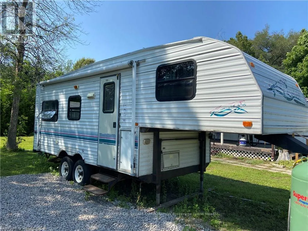 Mobile Home for rent: 6 - 9 Tamarac Road, Northern Bruce Peninsula, Ontario N0H 2R0