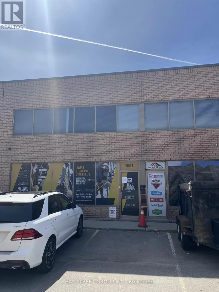 6 - 94 Kenhar Drive, Toronto, Ontario M9L 1N2