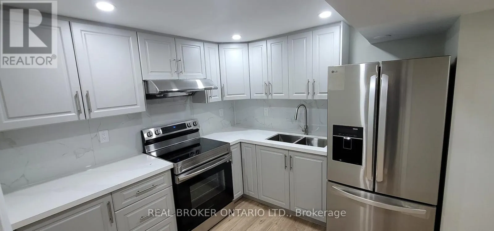 House for rent: 6 Banting Crescent, Brampton, Ontario L6Y 2L8