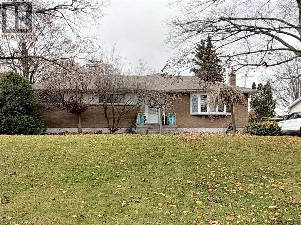 House for rent: 6 Bayly Drive, Paris, Ontario N3L 2P9