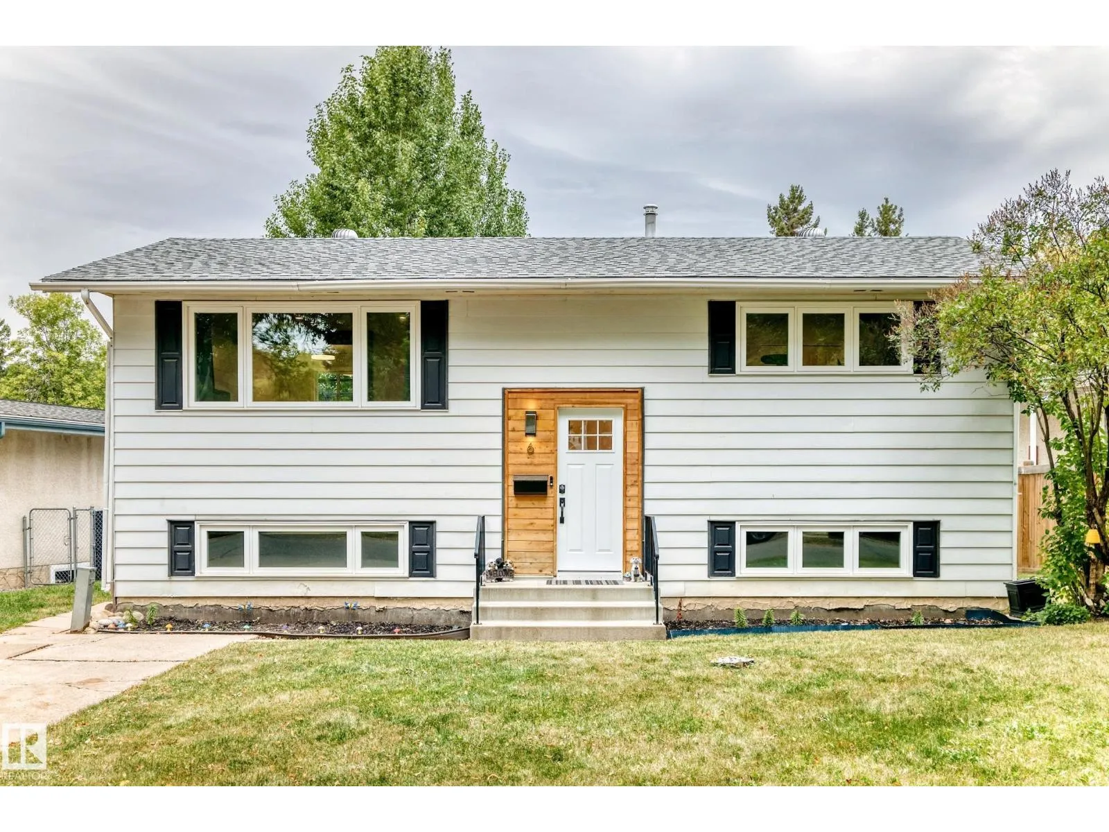 House for rent: 6 Beacon Cr, St. Albert, Alberta T8N 0A3