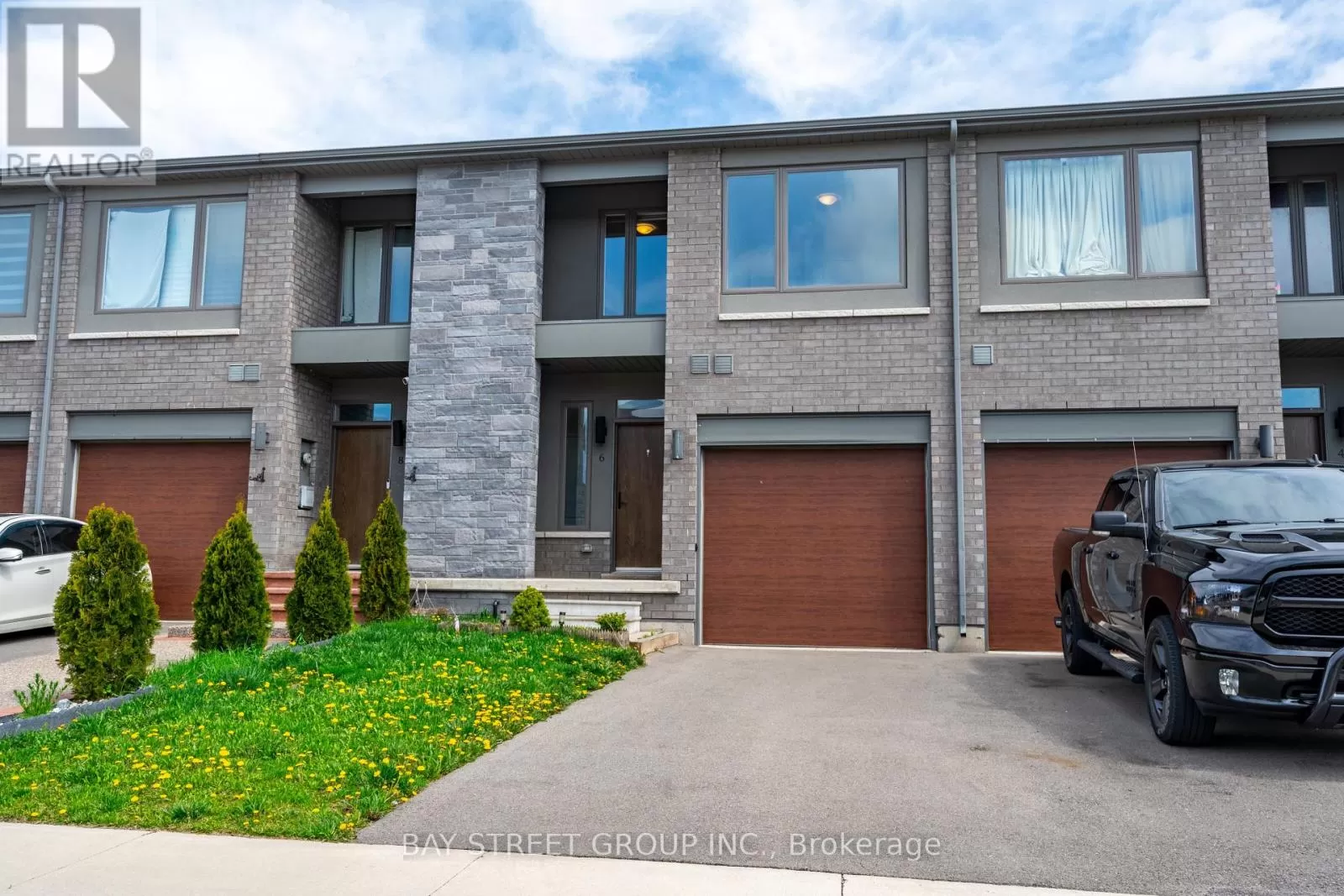 Row / Townhouse for rent: 6 Bedrock Drive, Hamilton, Ontario L8J 0K6