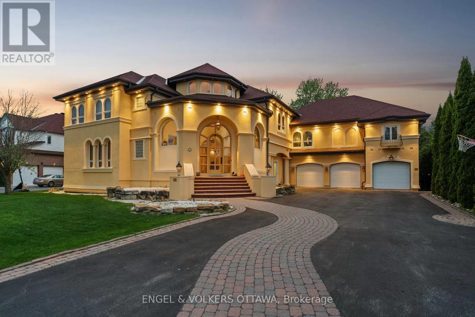 House for rent: 6 Cypress Gardens, Ottawa, Ontario K2S 1W5