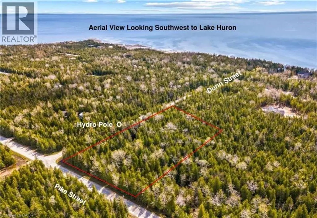 6 Dunn Street, Lion's Head, Ontario N0H 1W0