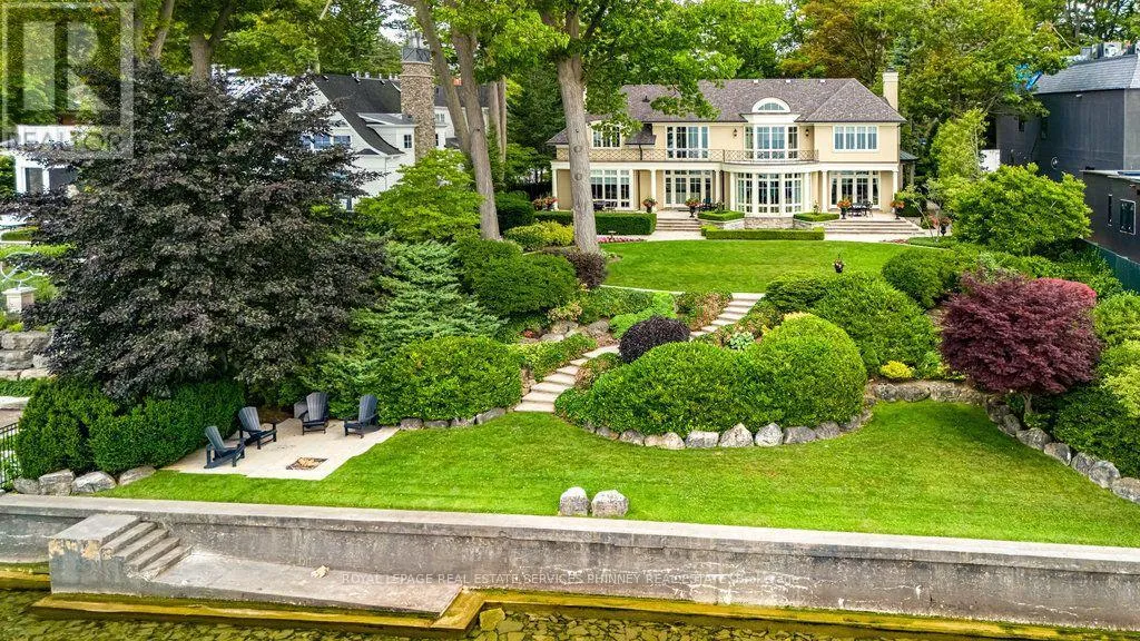 House for rent: 6 Ennisclare Drive W, Oakville, Ontario L6J 4N2