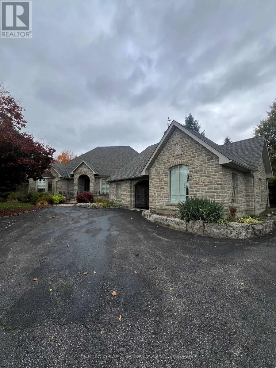 House for rent: 6 Fox Run Road, Puslinch, Ontario N1H 6H9