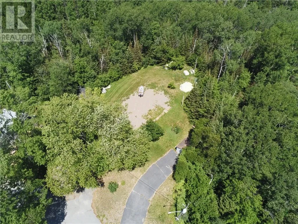 6 Gill Crescent, Onaping, Ontario P0M 2R0