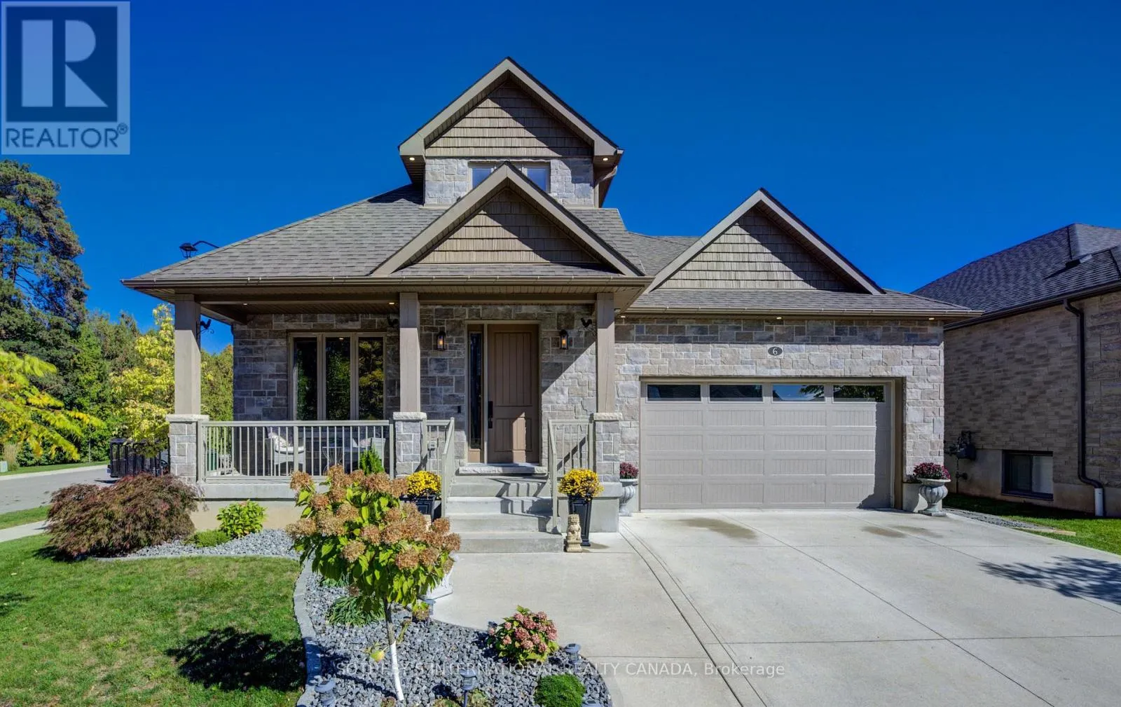 House for rent: 6 Gore Estate Court, North Dumfries, Ontario N0B 1E0