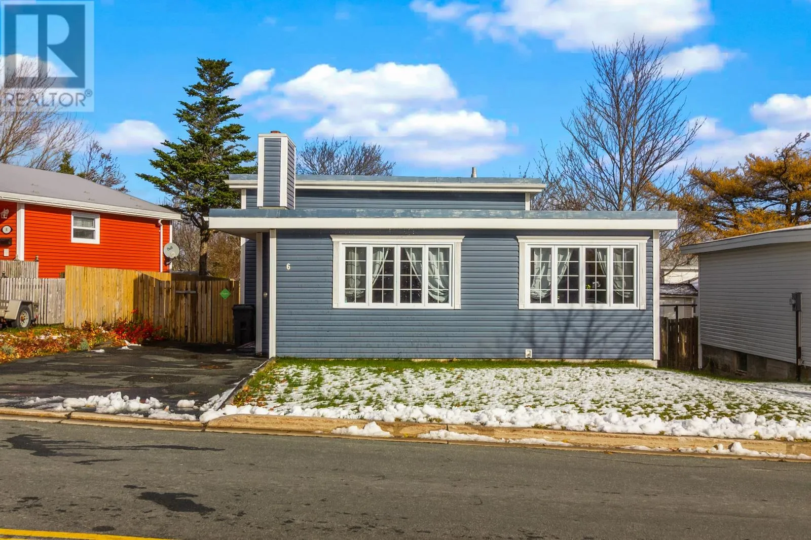 Two Apartment House for rent: 6 Jackman Drive, Mount Pearl, Newfoundland & Labrador A1N 2L6