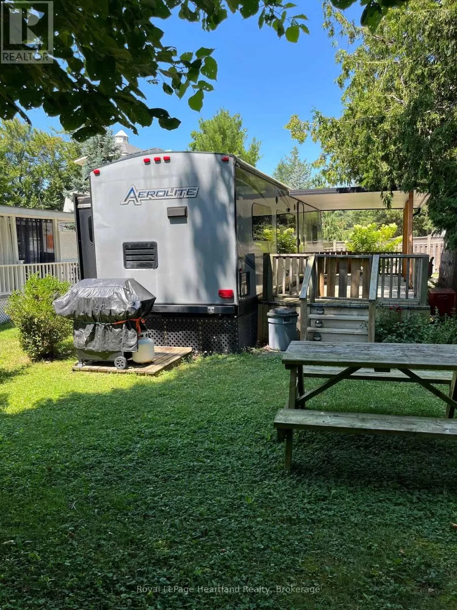 Mobile Home for rent: 6 Lighthouse Cove Road, Bluewater, Ontario N0M 1G0