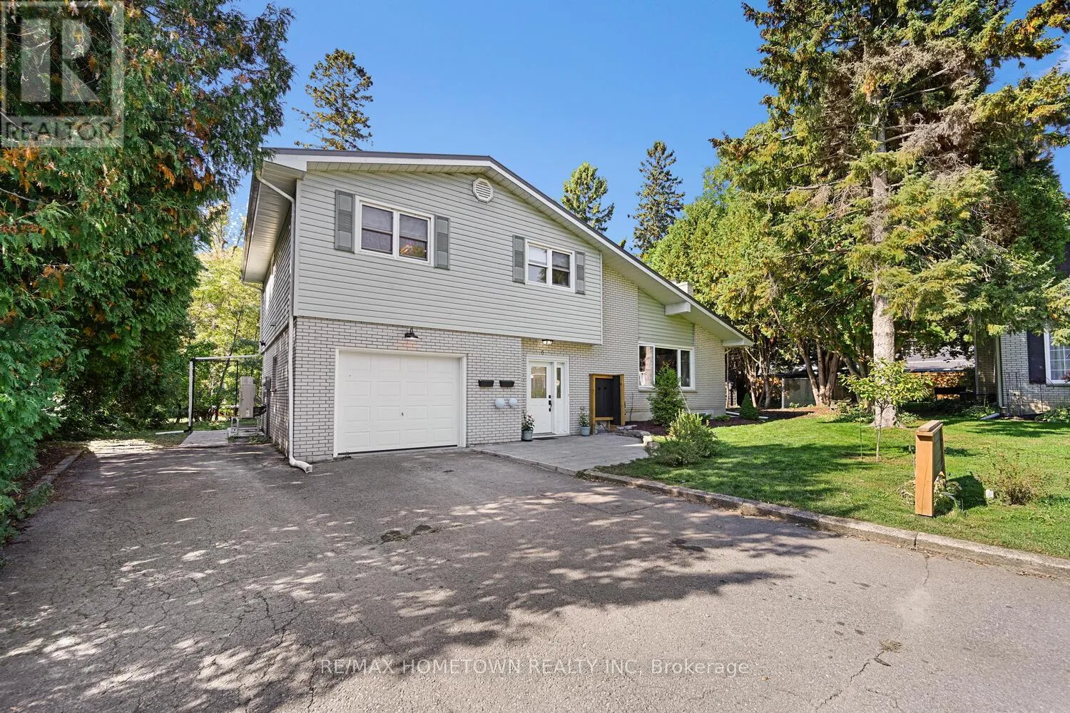 House for rent: 6 Maplewood Circle, Brockville, Ontario K6V 1N4