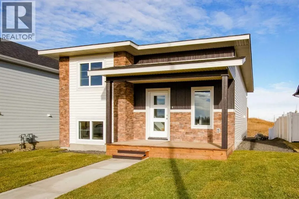 House for rent: 6 Metcalf Way, Lacombe, Alberta T4L 0J8