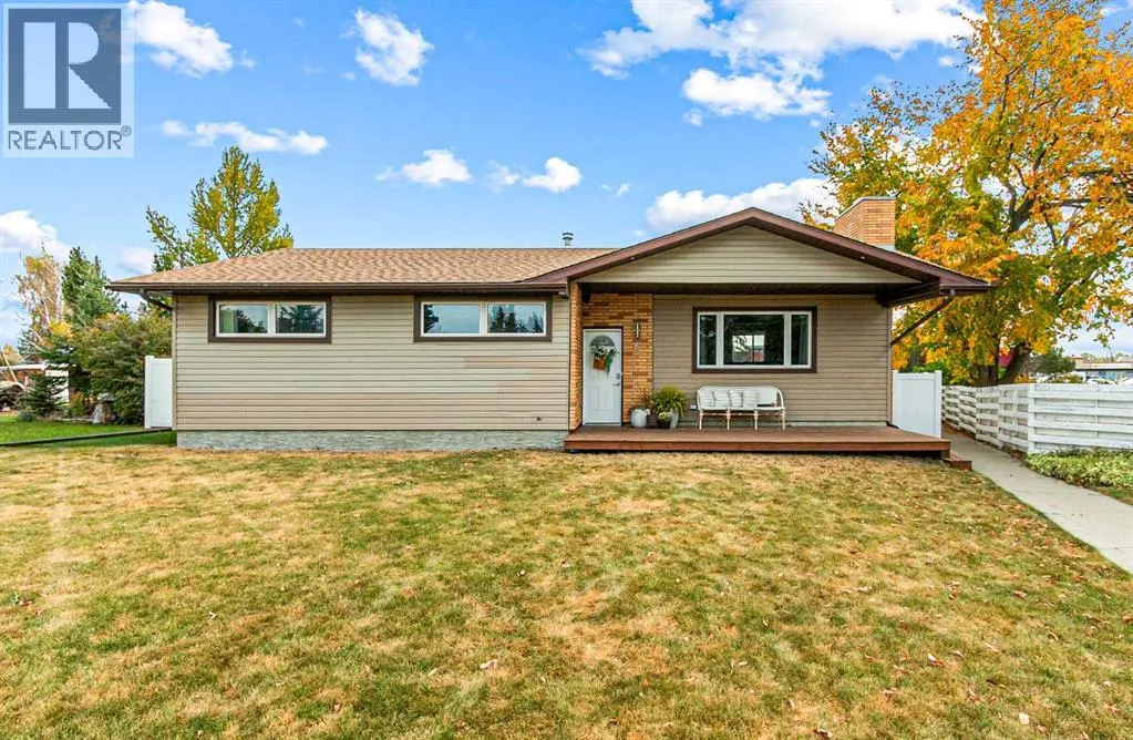 House for rent: 6 Mt View Close, Olds, Alberta T4H 1B7