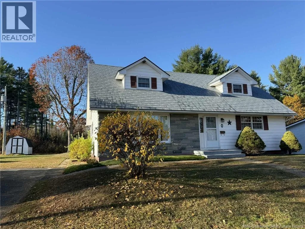 6 Nicol Street, Miramichi, New Brunswick E1N 2Z4