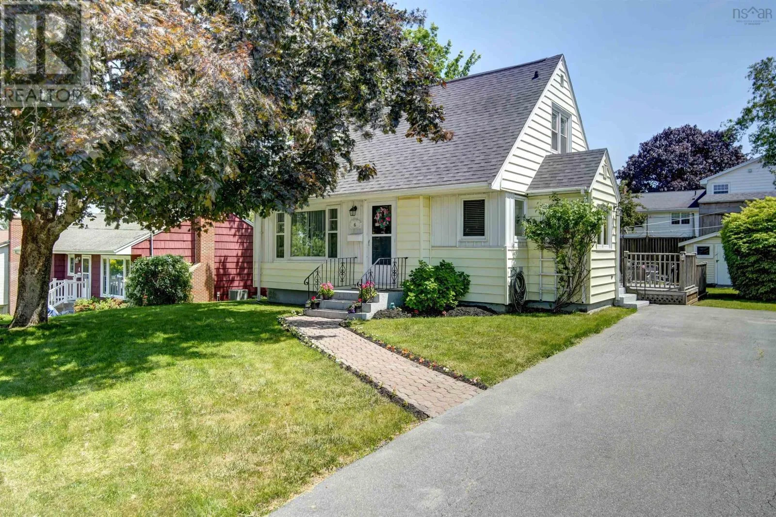 House for rent: 6 Piers Avenue, Halifax, Nova Scotia B3N 1Z3