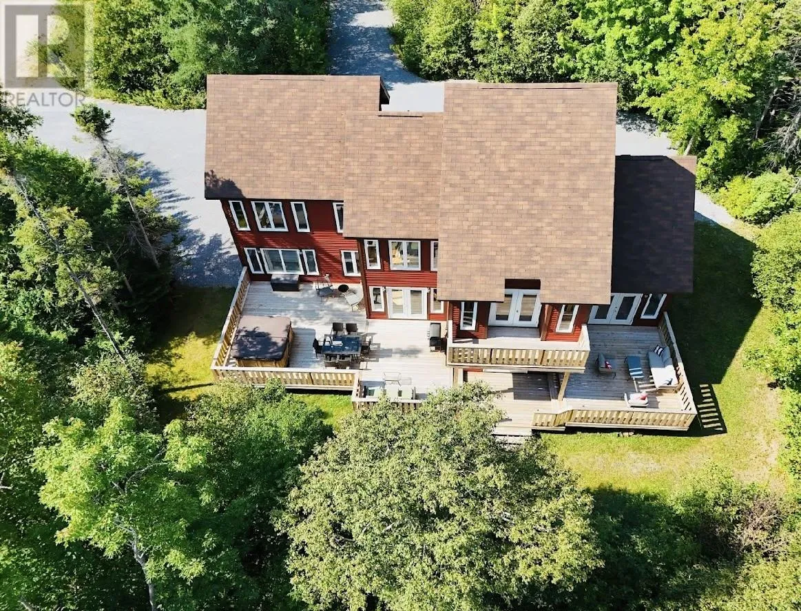 House for rent: 6 Poplar Place, Humber Valley Resort, Newfoundland & Labrador A2H 0E1