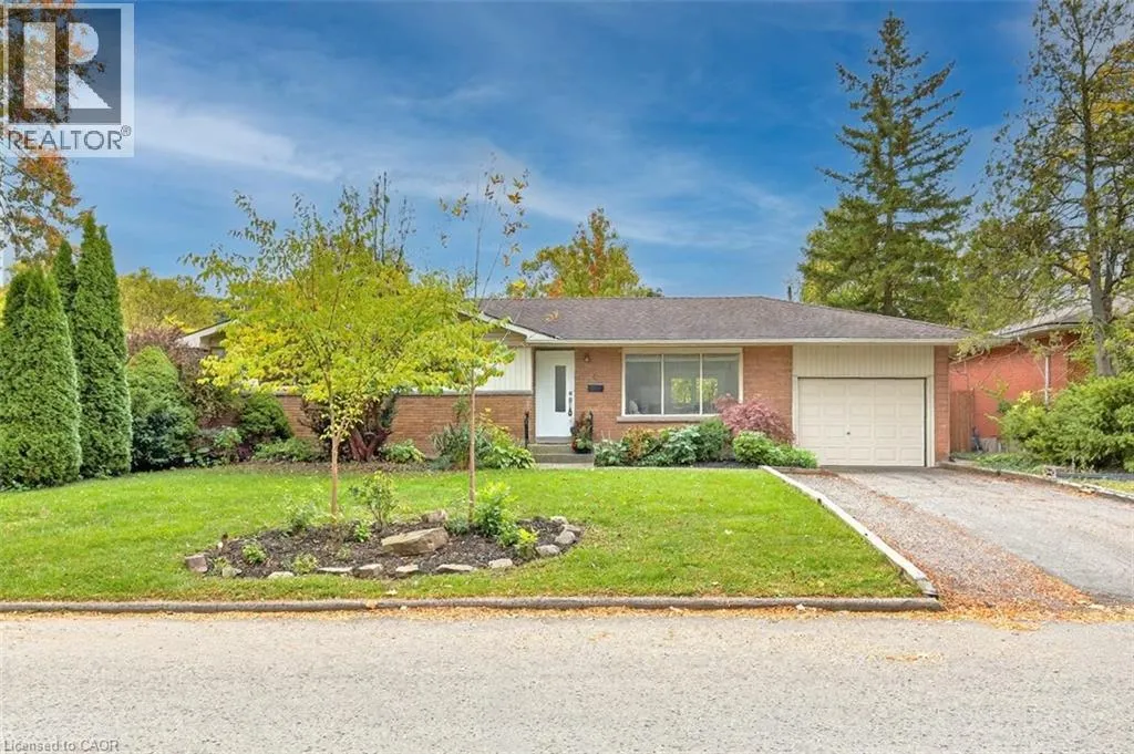 House for rent: 6 Princess Ann Circle, St. Catharines, Ontario L2T 2C7