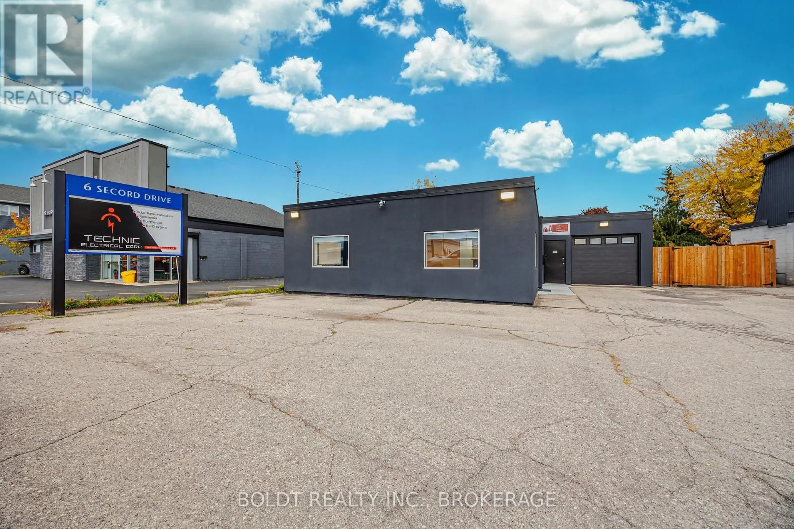 6 Secord Drive, St. Catharines, Ontario L2N 1K8