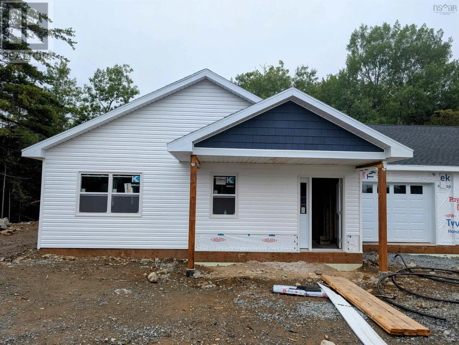 House for rent: 6 Shadebush Walk, Upper Sackville, Nova Scotia B4E 0X8