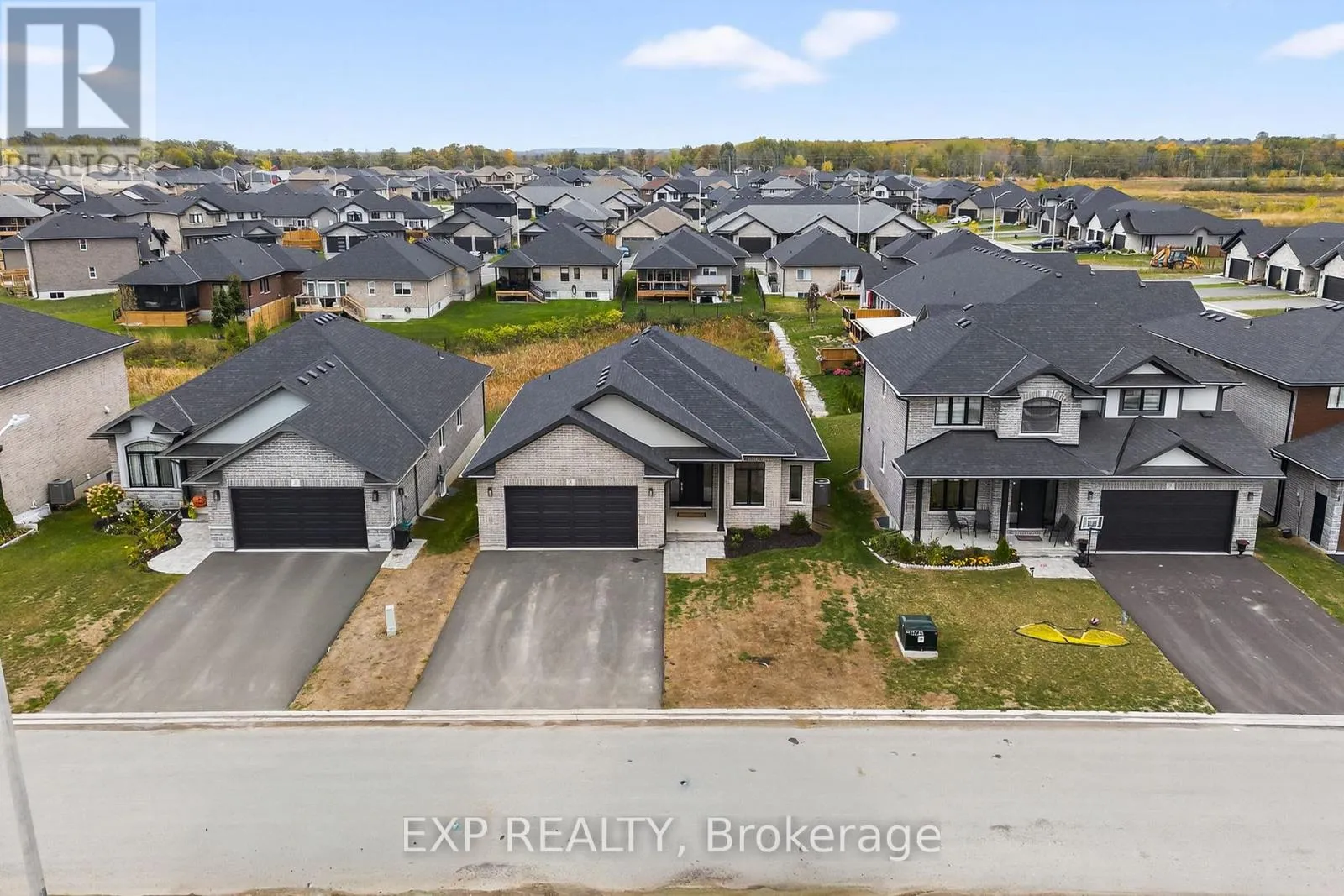 House for rent: 6 Vaughn Court, Belleville, Ontario K8N 0R7