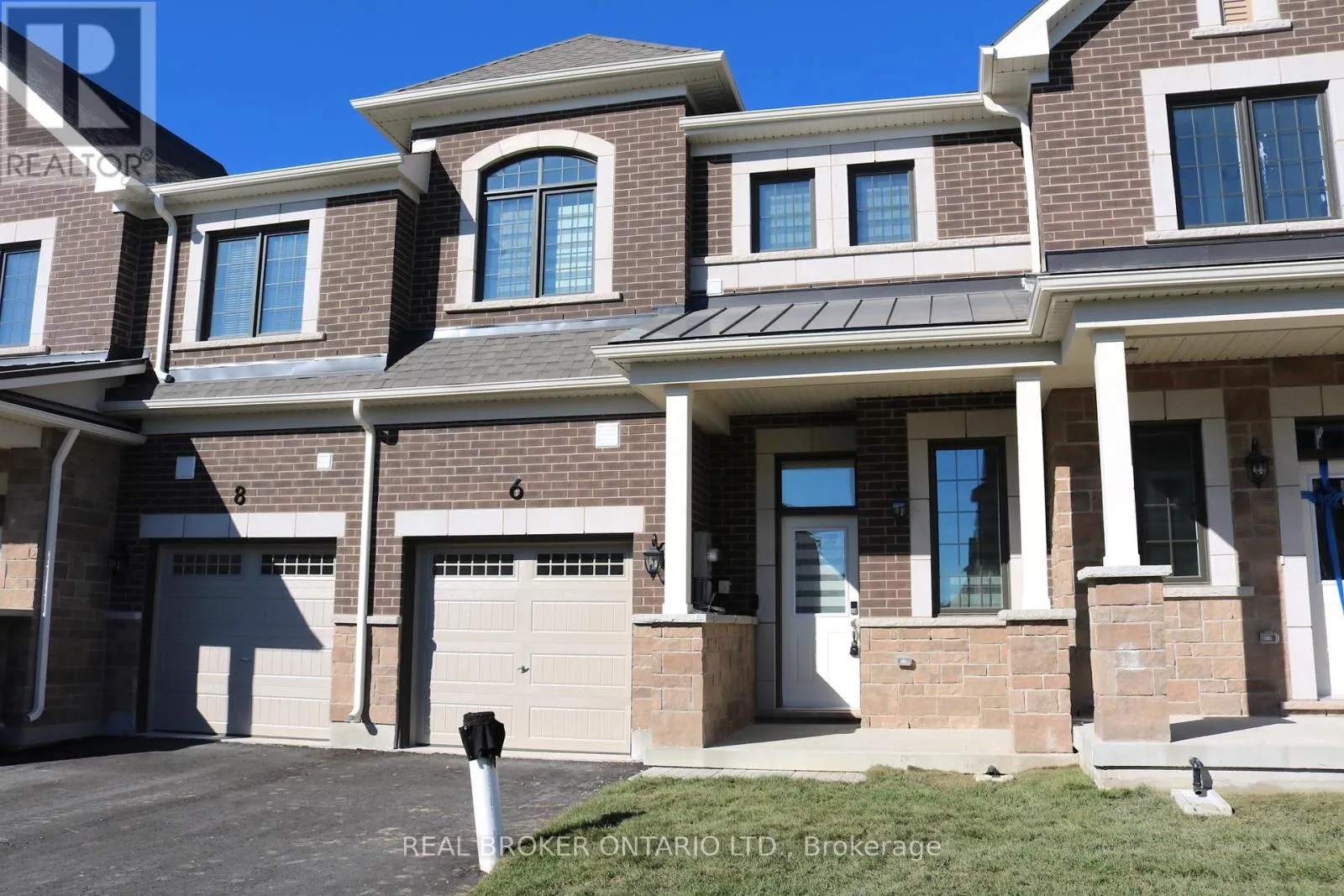 Row / Townhouse for rent: 6 Vinewood Crescent, Barrie, Ontario L9J 0B7
