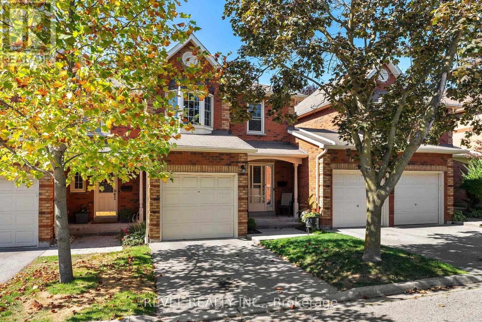 Row / Townhouse for rent: 60 - 1610 Crawforth Street, Whitby, Ontario L1N 9B1