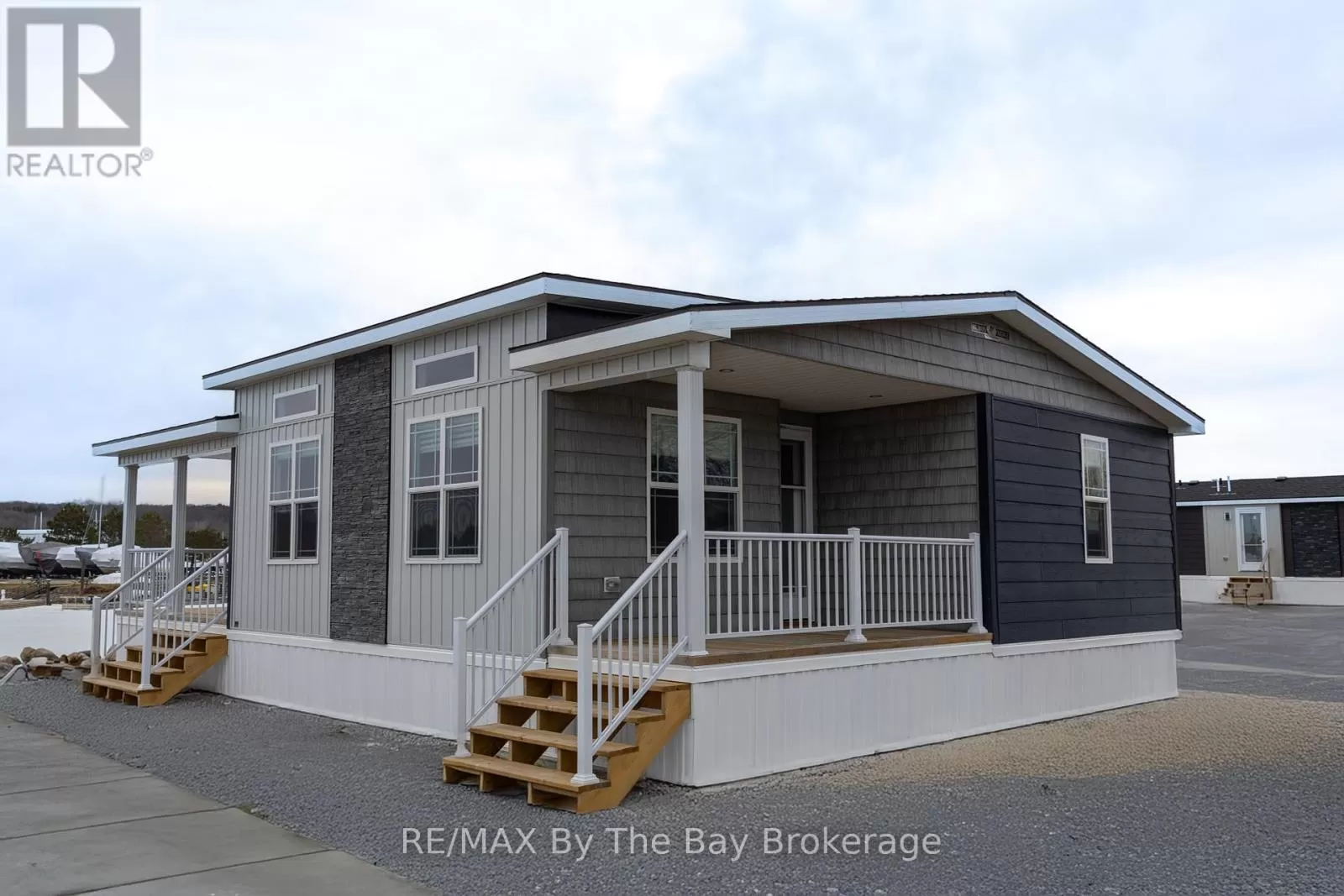 Modular for rent: 60 - 3282 Ogdens Beach Road, Tay, Ontario L9S 2K6