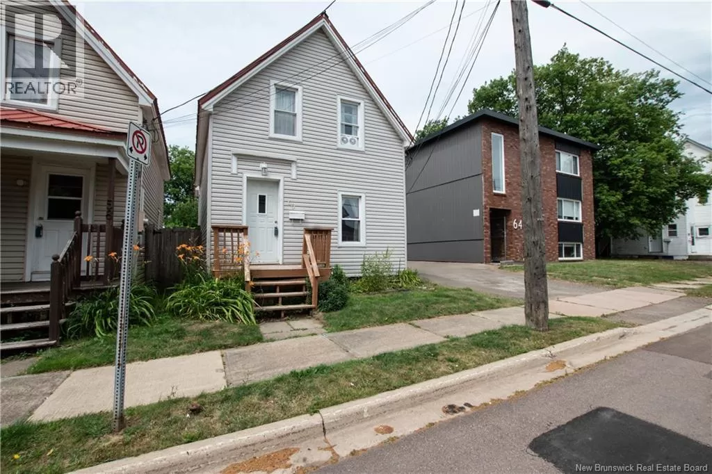 House for rent: 60 Elm Street, Moncton, New Brunswick E1C 5T6