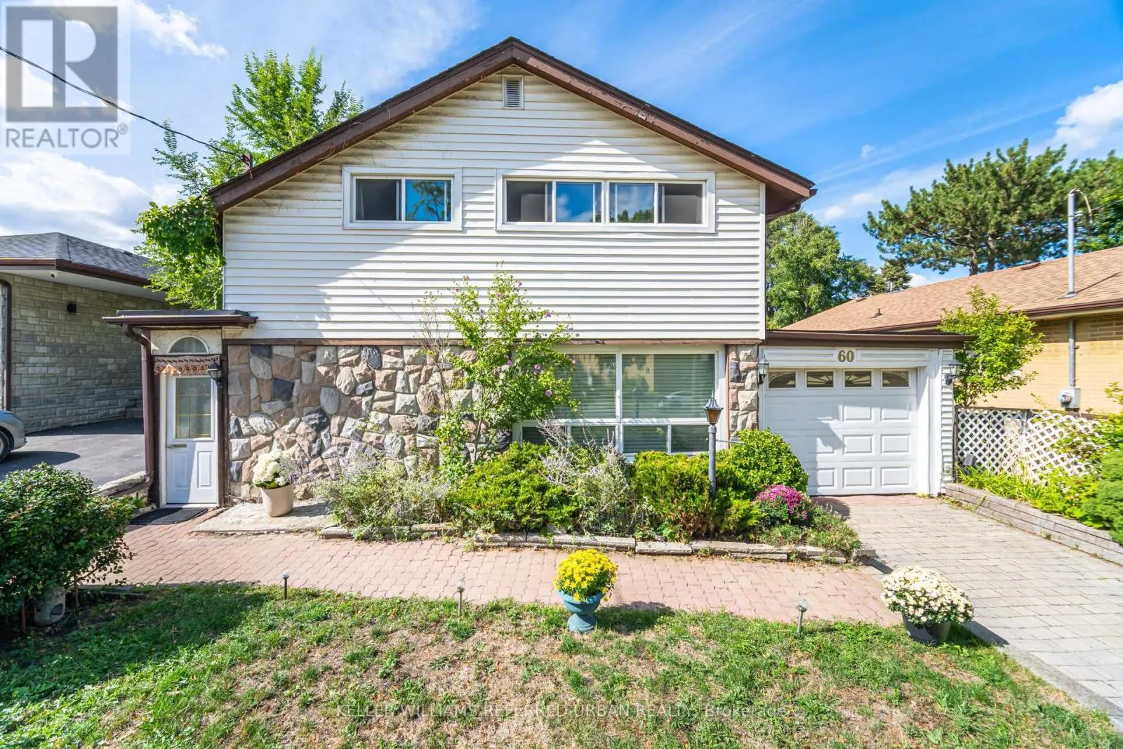 House for rent: 60 Hinton Road, Toronto, Ontario M9W 2V5