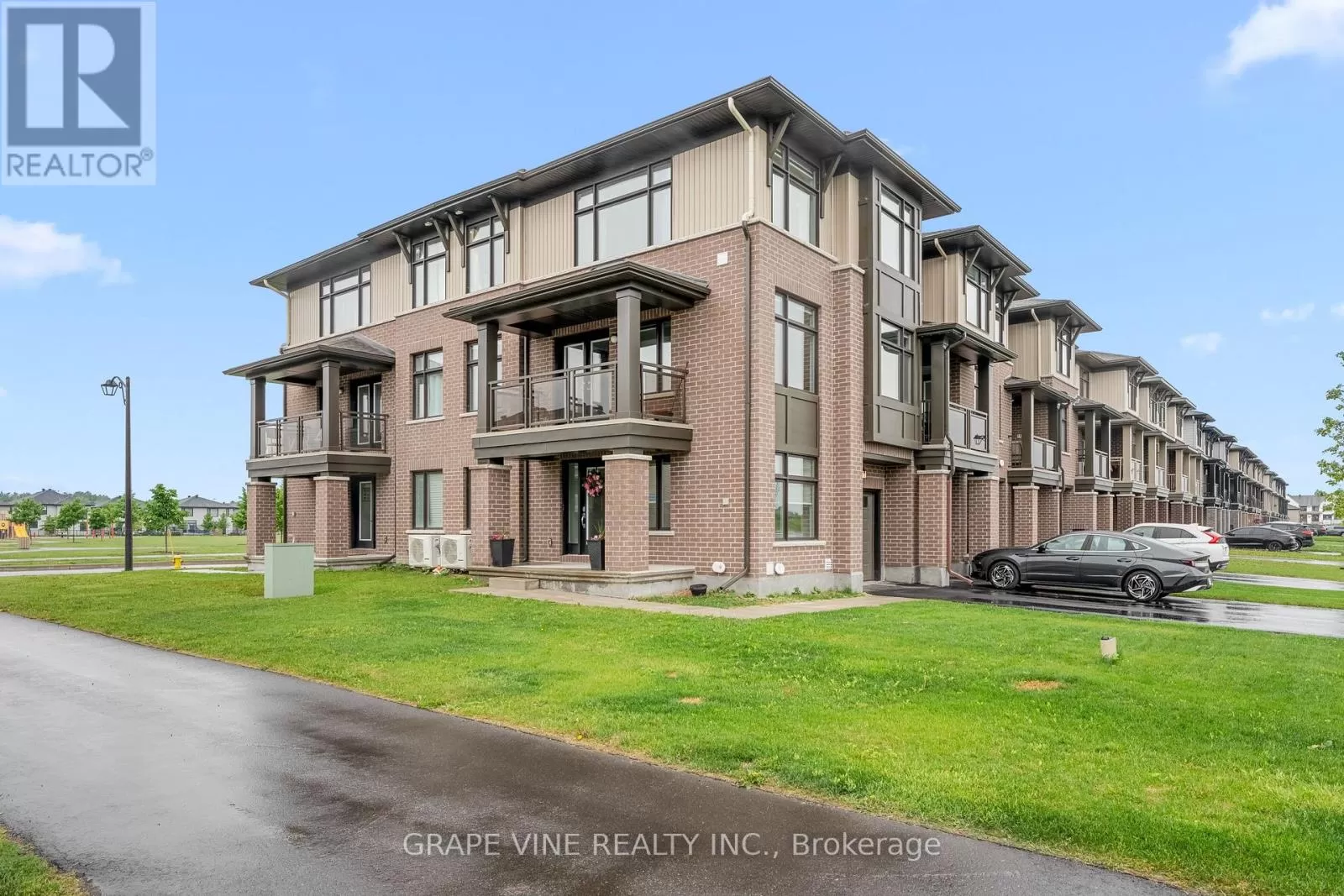 Row / Townhouse for rent: 60 Verglas Lane, Ottawa, Ontario K1W 0R2