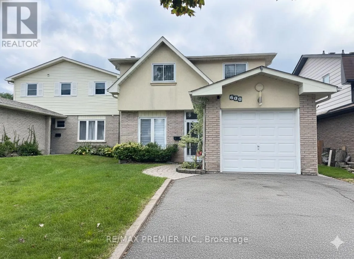 House for rent: 600 Stonebridge Lane, Pickering, Ontario L1W 3B3