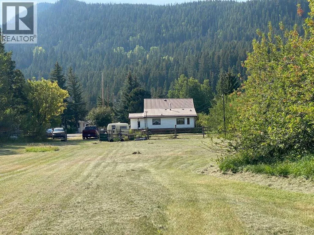 House for rent: 6001 16 Avenue, Coleman, Alberta T0K 0M0