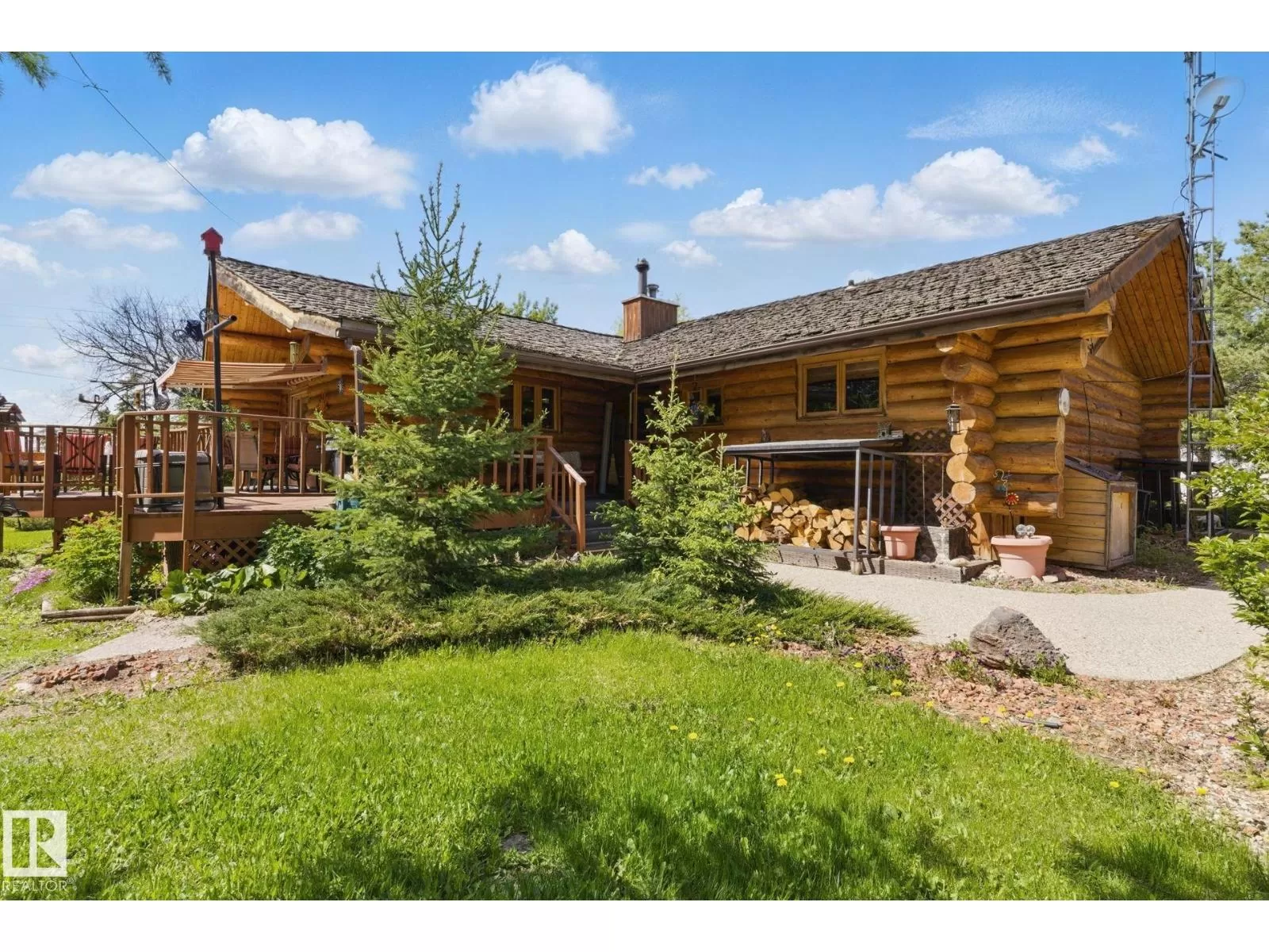 House for rent: 60029 Rr 40, Rural Barrhead County, Alberta T0G 0E0