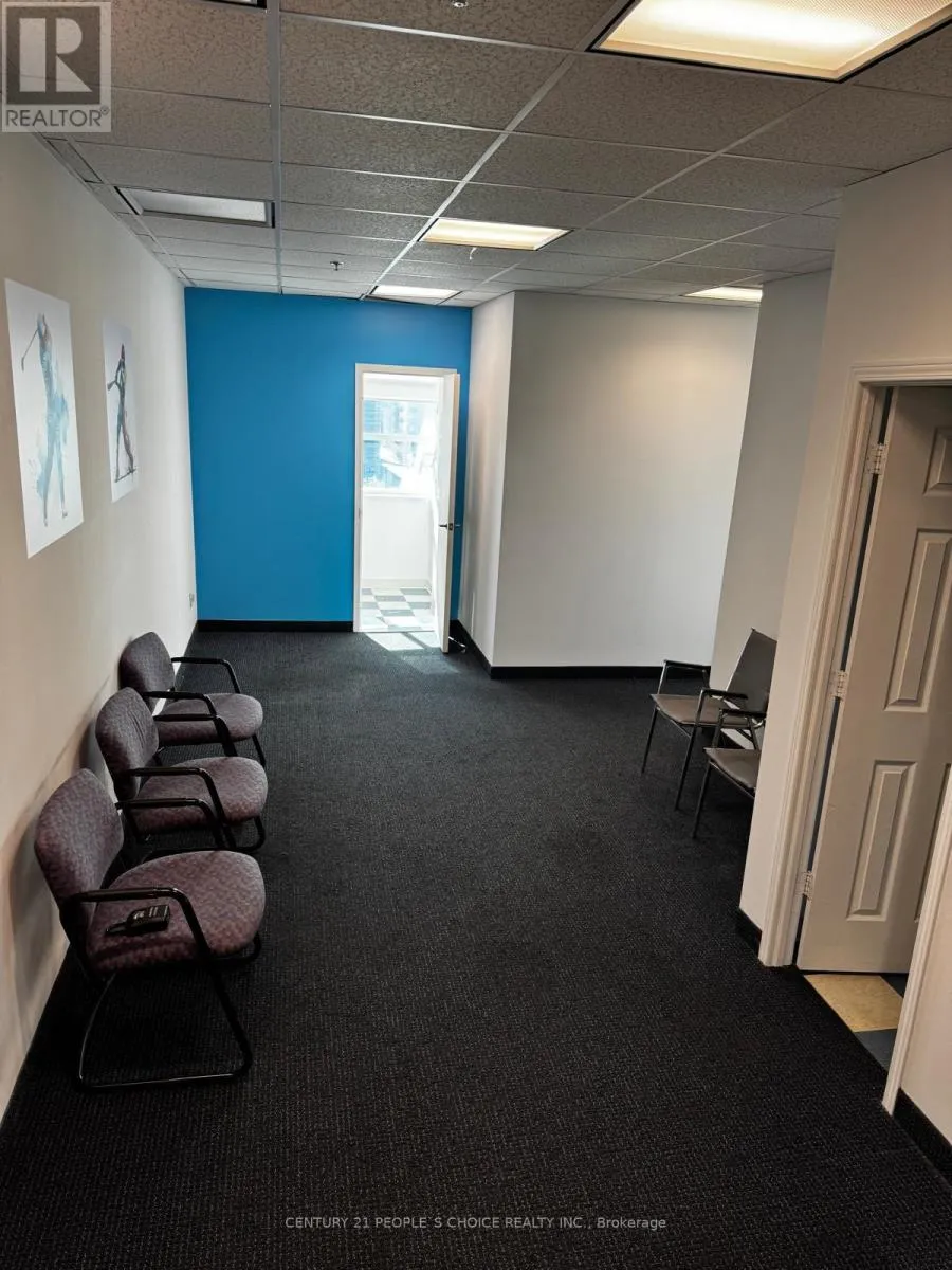 Offices for rent: 601 - 2250 Bovaird Drive, Brampton, Ontario L6R 3J5