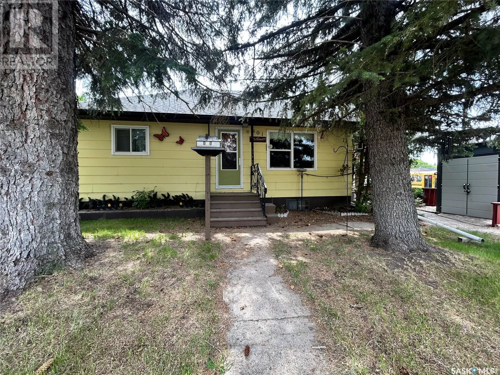 House for rent: 601 2nd Avenue, Spy Hill, Saskatchewan S0A 3W0