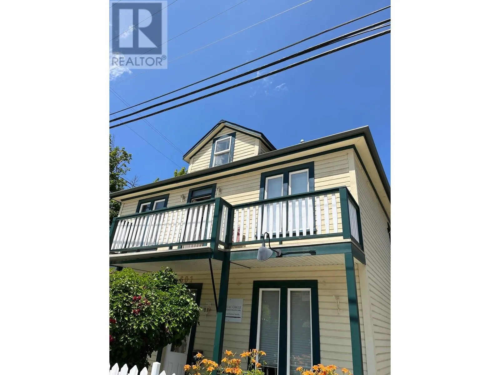 Residential Commercial Mix for rent: 601 Lake Street, Nelson, British Columbia V1L 4C7