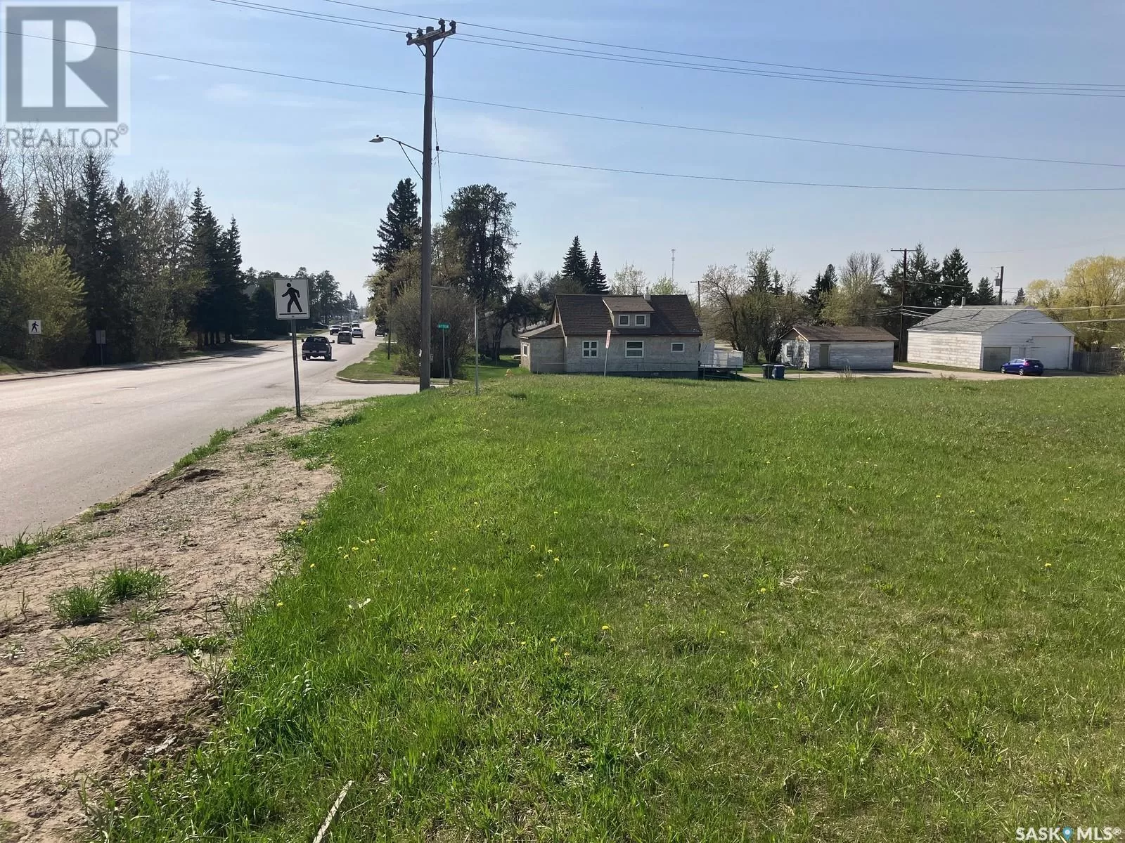 601 Nipawin Road E, Nipawin, Saskatchewan S0E 1E0