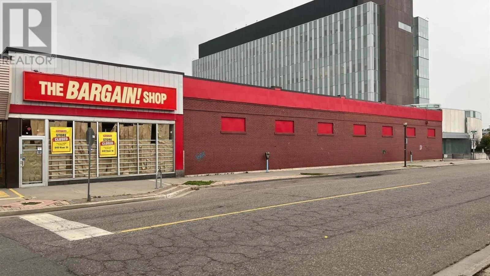 601 Victoria Ave E, Thunder Bay, Ontario P7C 1B1