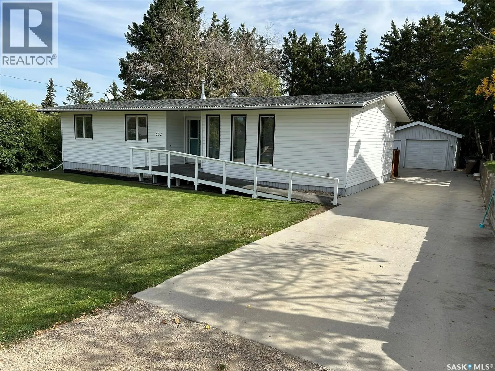 House for rent: 602 Hall Street, Kelvington, Saskatchewan S0A 1W0