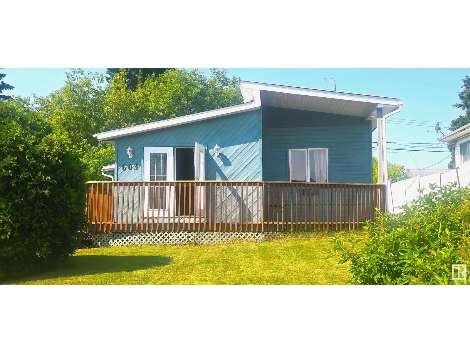 House for rent: 603 10 St, Cold Lake, Alberta T9M 1A9