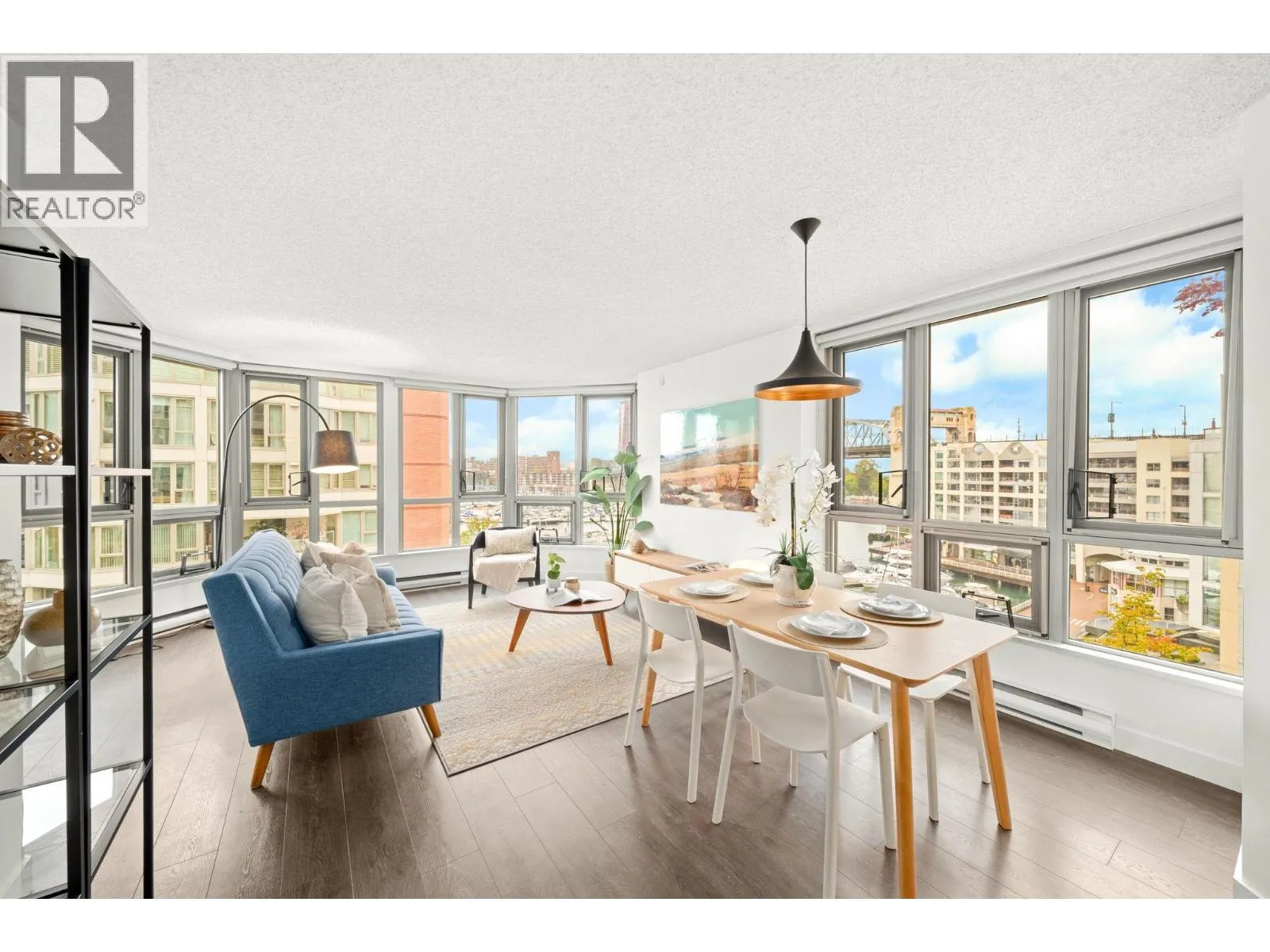 Apartment for rent: 603 1625 Hornby Street, Vancouver, British Columbia V6Z 2M2