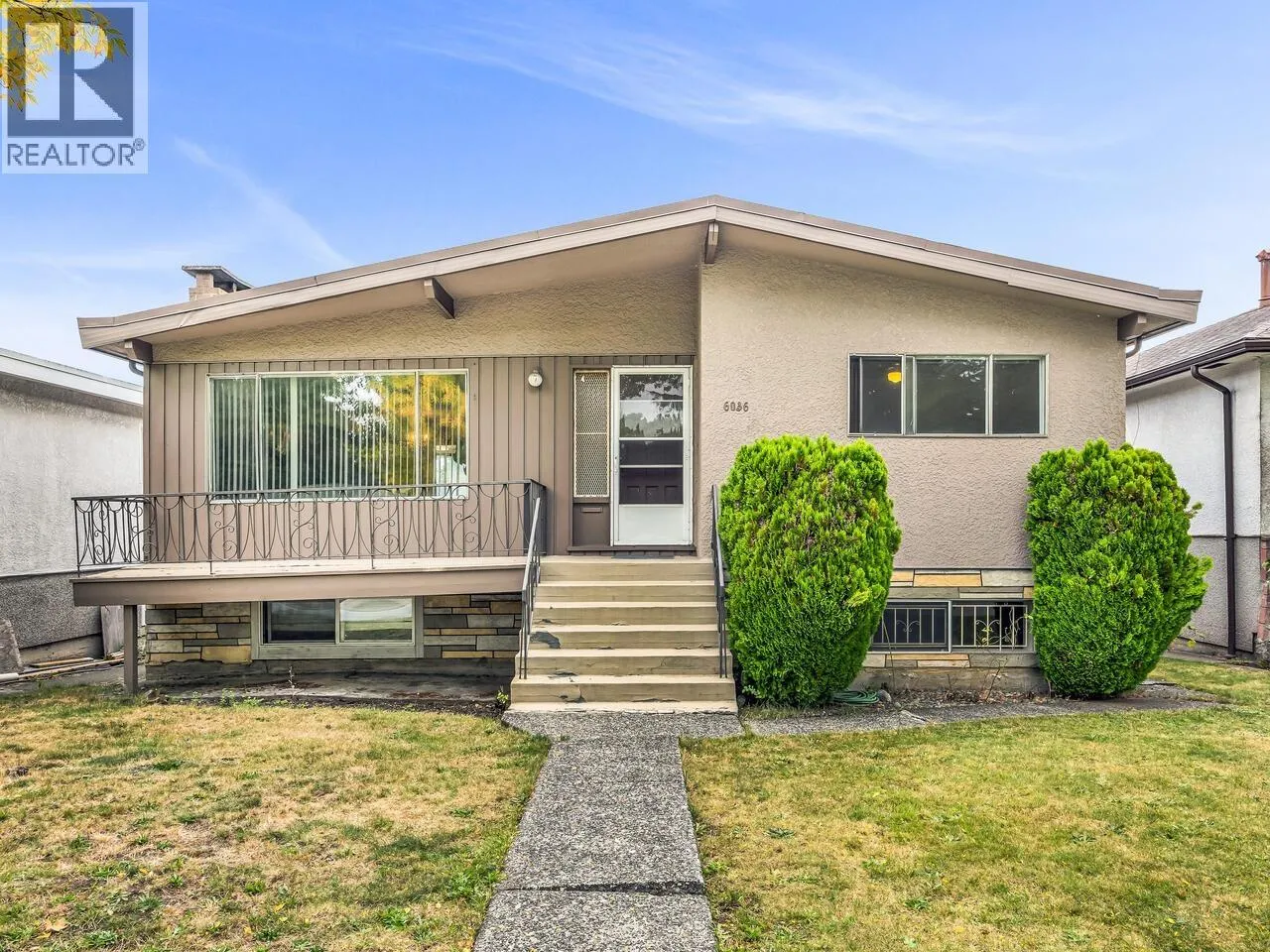 House for rent: 6036 Knight Street, Vancouver, British Columbia V5P 2V5